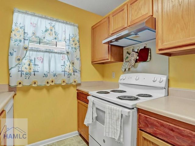 7221 Garfield Street, Savannah, GA 31406