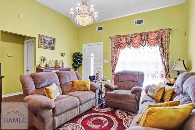 7221 Garfield Street, Savannah, GA 31406