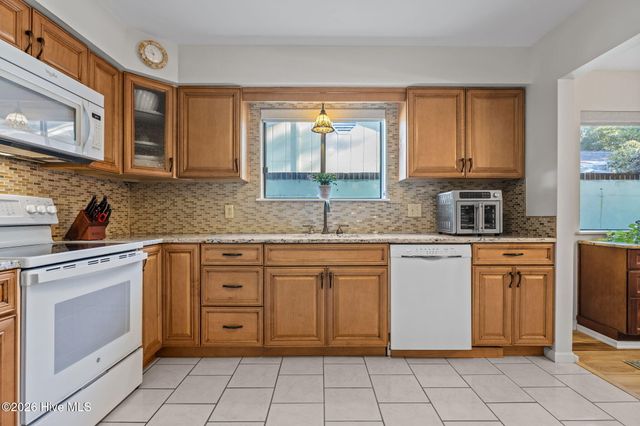 119 Mcginnis Drive, Atlantic Beach, NC 28512