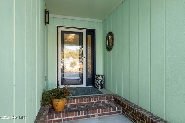 119 Mcginnis Drive, Atlantic Beach, NC 28512