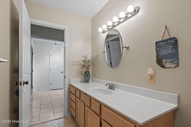 119 Mcginnis Drive, Atlantic Beach, NC 28512