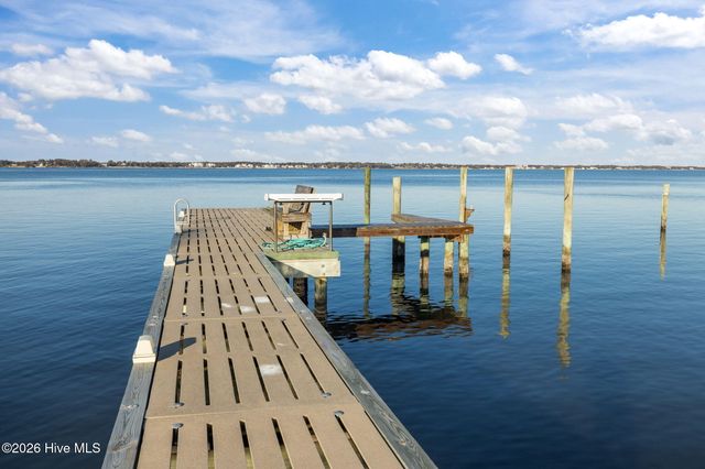 119 Mcginnis Drive, Atlantic Beach, NC 28512