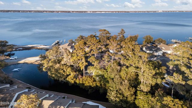 119 Mcginnis Drive, Atlantic Beach, NC 28512