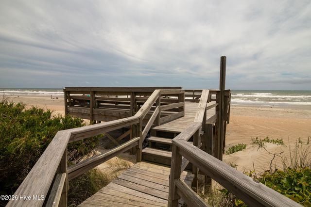 119 Mcginnis Drive, Atlantic Beach, NC 28512