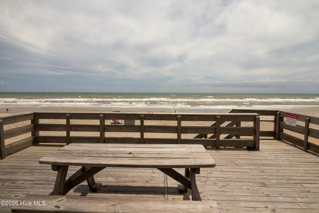 119 Mcginnis Drive, Atlantic Beach, NC 28512