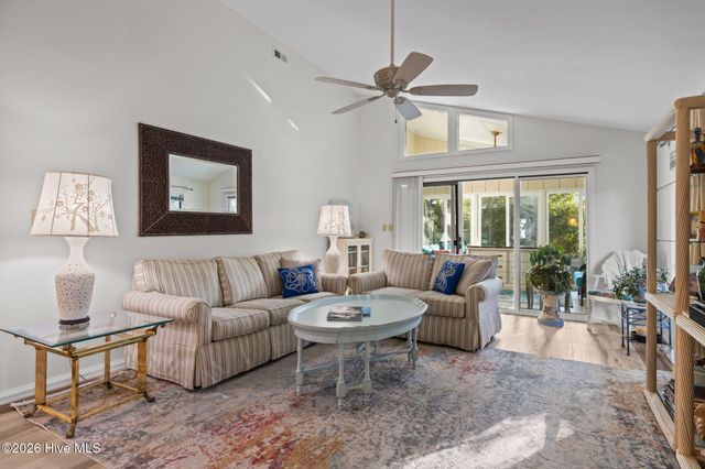 119 Mcginnis Drive, Atlantic Beach, NC 28512