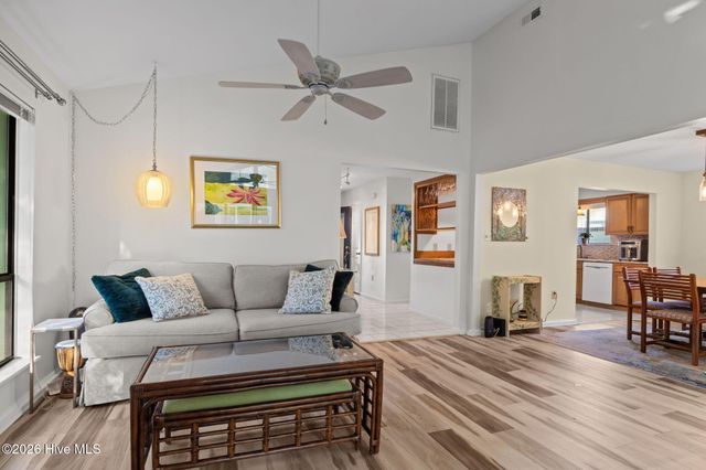 119 Mcginnis Drive, Atlantic Beach, NC 28512