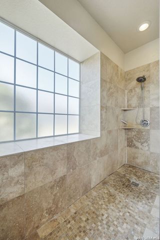 1265 County Road 4516, Castroville, TX 78009