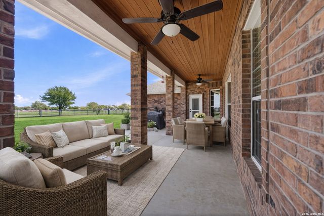 1265 County Road 4516, Castroville, TX 78009