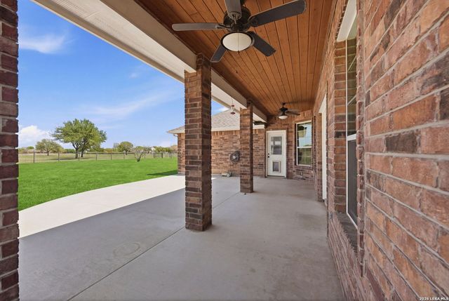 1265 County Road 4516, Castroville, TX 78009