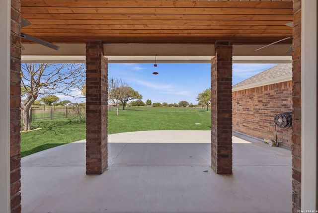 1265 County Road 4516, Castroville, TX 78009