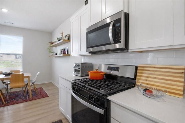 4813 Triangle Street, Fayetteville, AR 72704