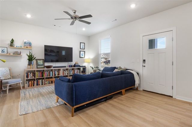 4813 Triangle Street, Fayetteville, AR 72704