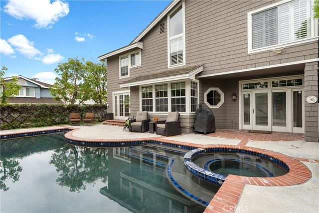 66 Emerald, Irvine, CA 92614