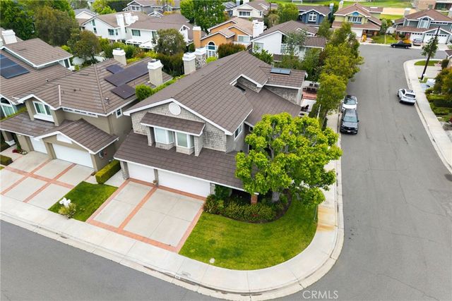 66 Emerald, Irvine, CA 92614