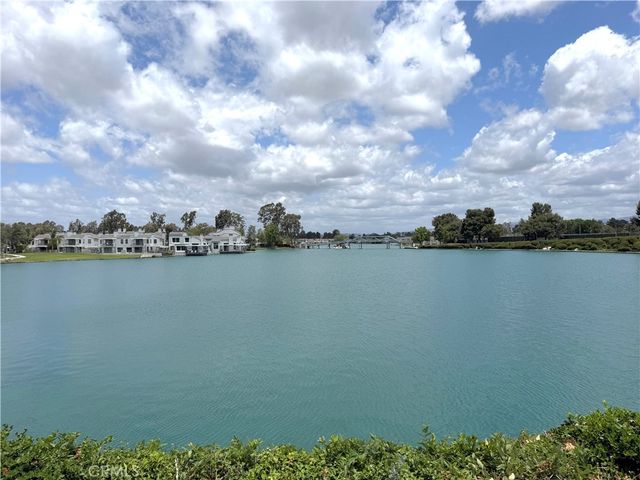 66 Emerald, Irvine, CA 92614