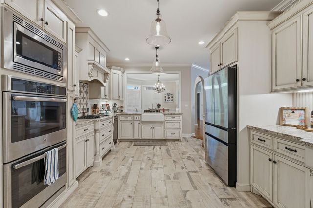 920 Hillcrest St, Lawrenceburg, TN 38464