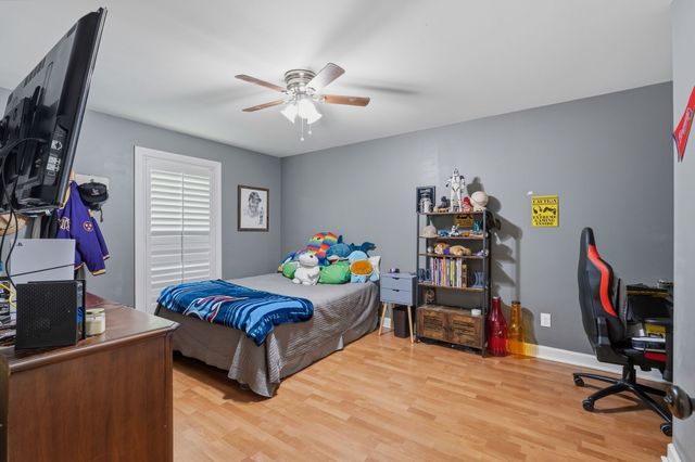 920 Hillcrest St, Lawrenceburg, TN 38464