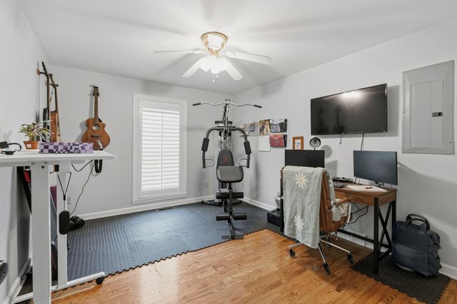 920 Hillcrest St, Lawrenceburg, TN 38464