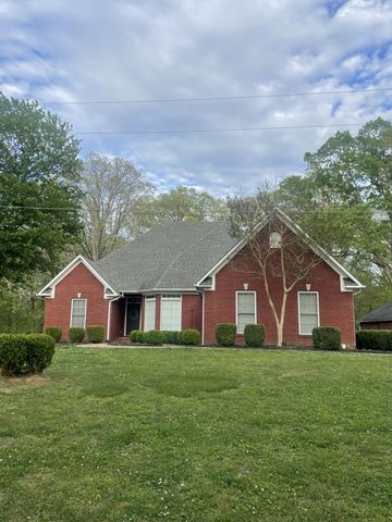 920 Hillcrest St, Lawrenceburg, TN 38464