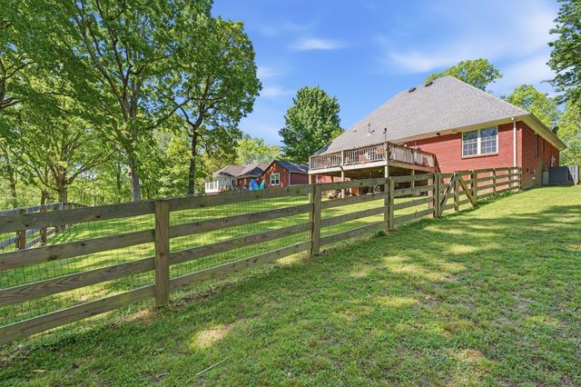 920 Hillcrest St, Lawrenceburg, TN 38464