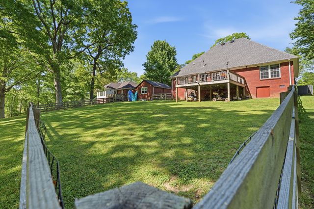 920 Hillcrest St, Lawrenceburg, TN 38464