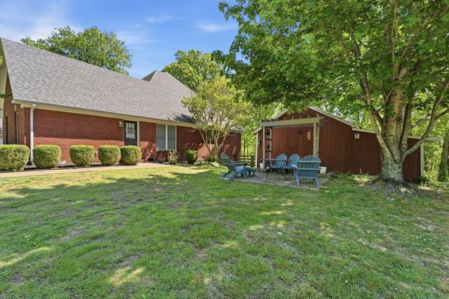 920 Hillcrest St, Lawrenceburg, TN 38464