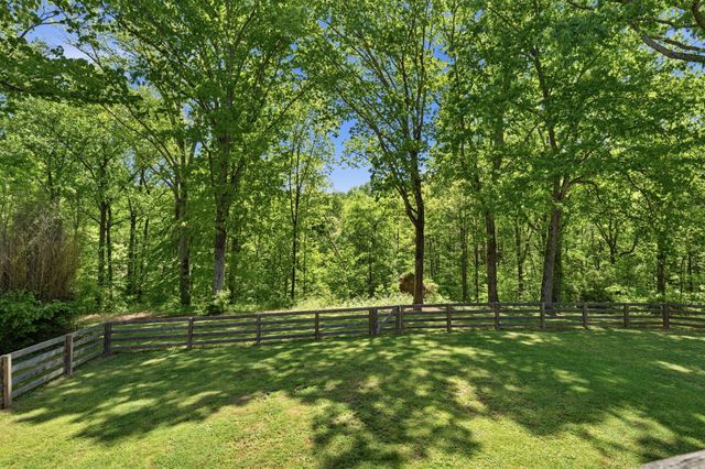 920 Hillcrest St, Lawrenceburg, TN 38464