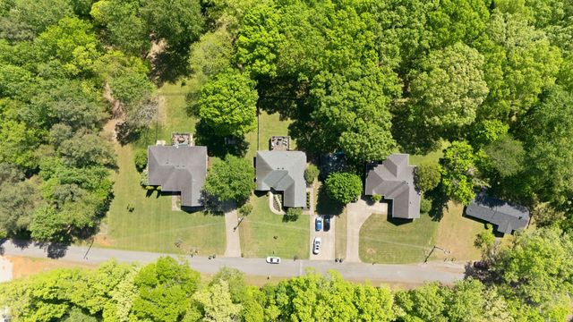 920 Hillcrest St, Lawrenceburg, TN 38464