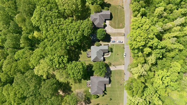 920 Hillcrest St, Lawrenceburg, TN 38464