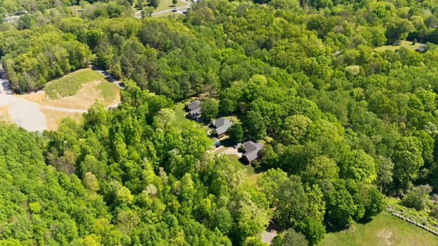 920 Hillcrest St, Lawrenceburg, TN 38464