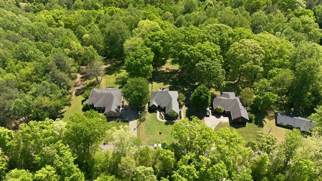 920 Hillcrest St, Lawrenceburg, TN 38464