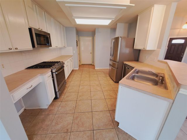 3708 Bird House DR, Round Rock, TX 78664