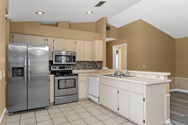 6236 W PINEDALE CIRCLE, Crystal River, FL 34429