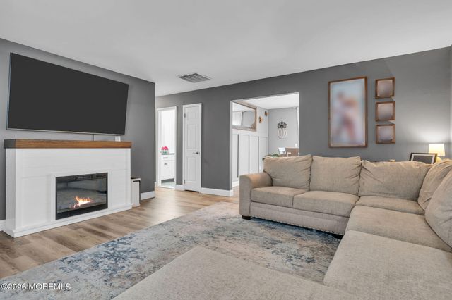 19 Virginia Drive, Howell, NJ 07731