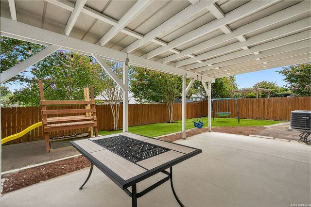 130 Bentwood Ranch, Cibolo, TX 78108