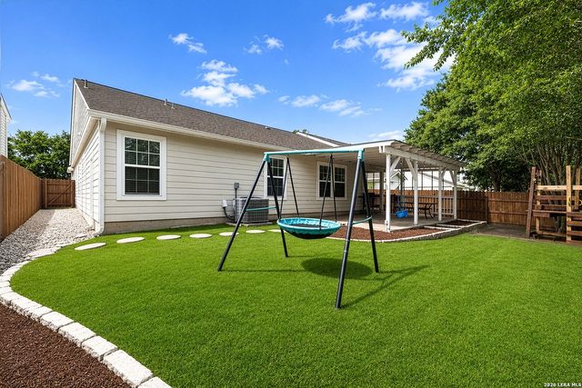 130 Bentwood Ranch, Cibolo, TX 78108