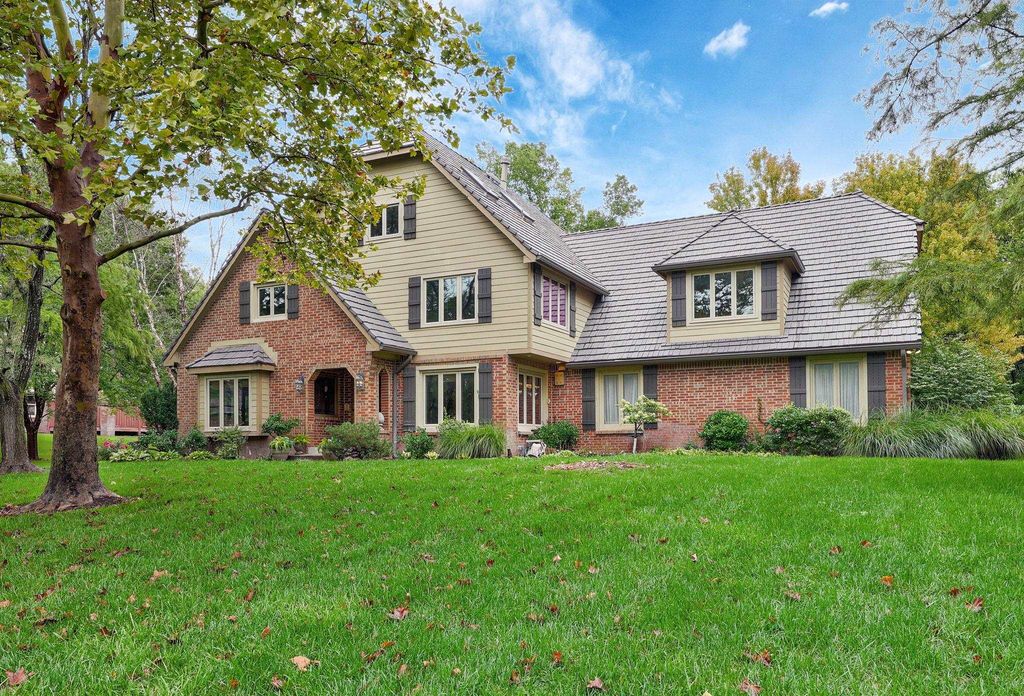 16 N Sagebrush St, Wichita, KS 67230