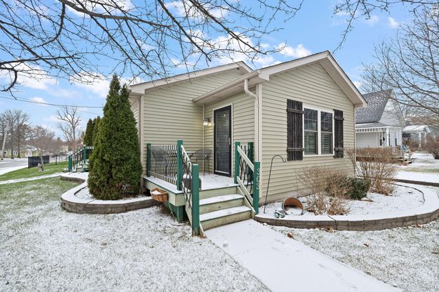 303 Burnham Street, Lowell, IN 46356