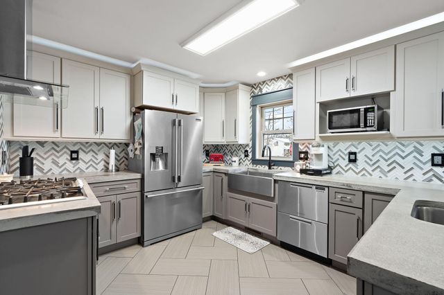 303 Burnham Street, Lowell, IN 46356