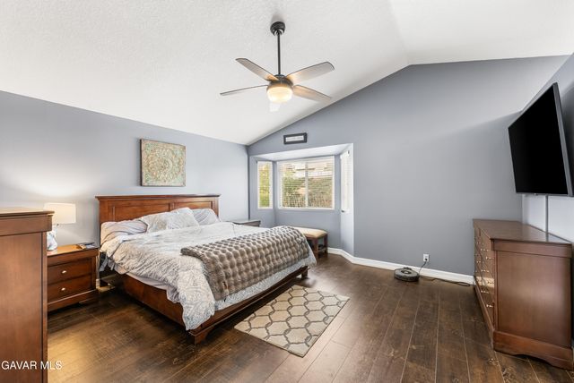 28519 Red Cedar Place, Santa Clarita, CA 91390