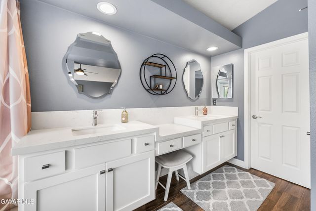 28519 Red Cedar Place, Santa Clarita, CA 91390