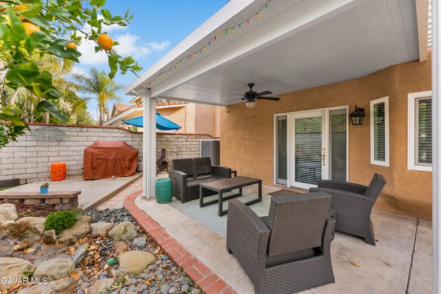 28519 Red Cedar Place, Santa Clarita, CA 91390