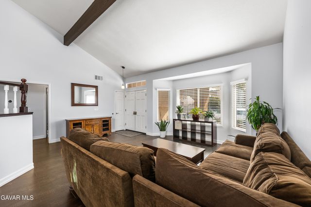 28519 Red Cedar Place, Santa Clarita, CA 91390