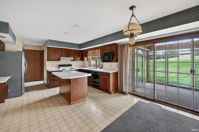 15533 Hunting Ridge Trail, Granger, IN 46530