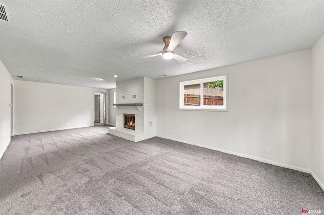 6932 Antler Drive, Lincoln, NE 68516