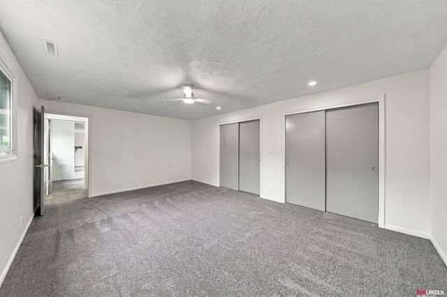 6932 Antler Drive, Lincoln, NE 68516