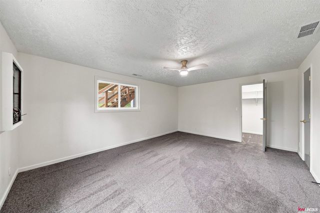 6932 Antler Drive, Lincoln, NE 68516