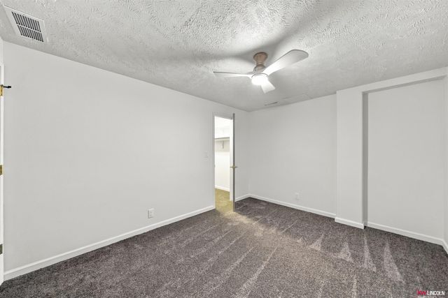6932 Antler Drive, Lincoln, NE 68516