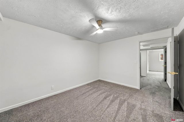 6932 Antler Drive, Lincoln, NE 68516